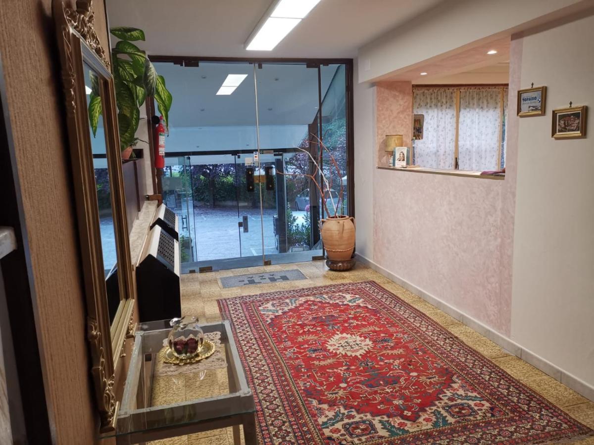 Topazio Hotel 3*